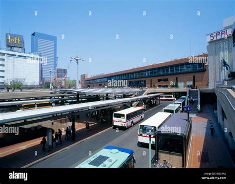 南仙台駅から仙台駅：都市の鼓動と静寂の交差点